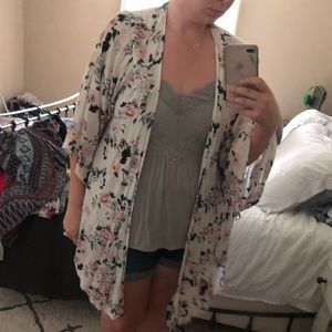 TORRID floral kimono